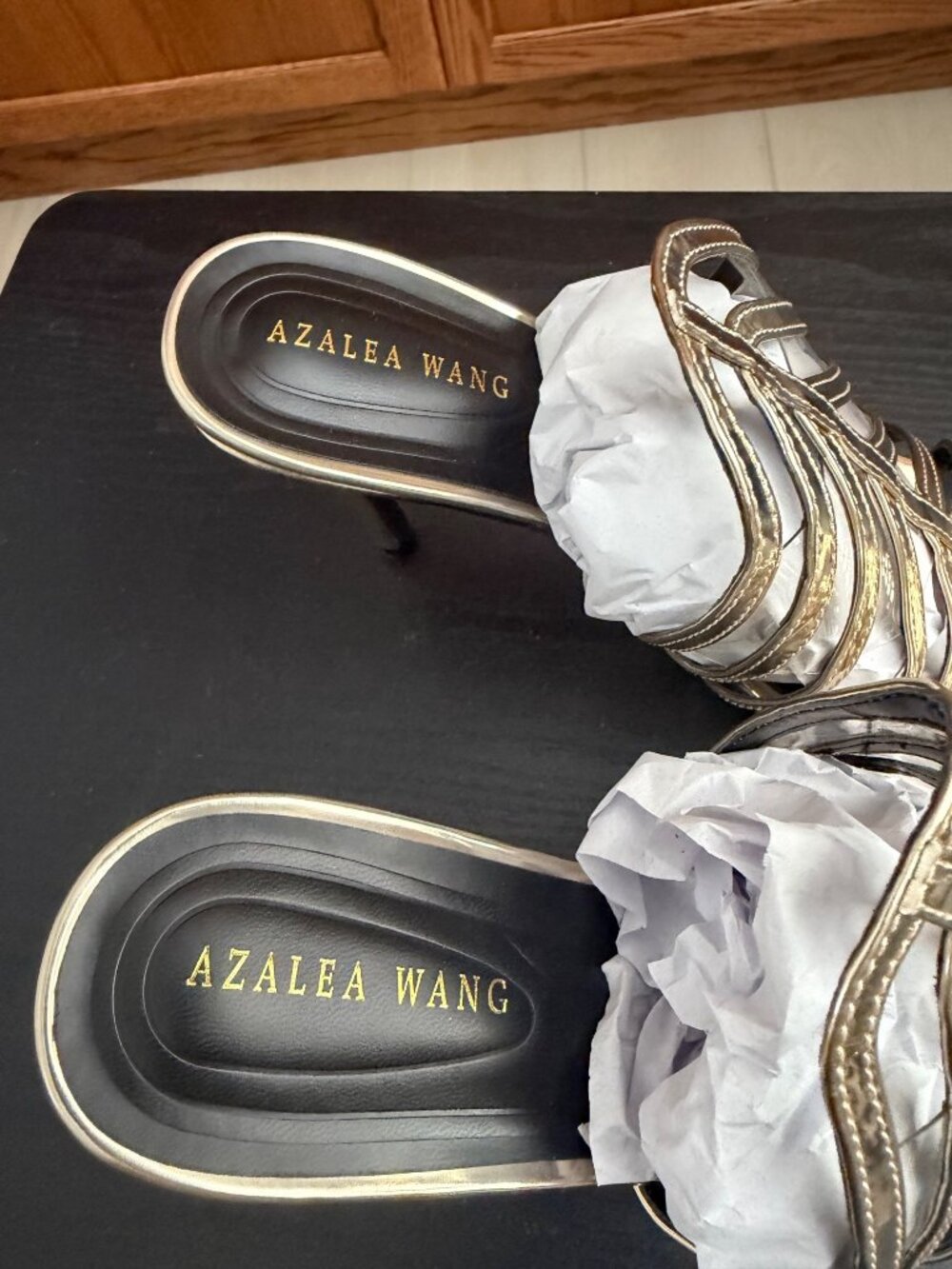 Azalea Wang Gold Metallic Strappy Heeled Sandals Size 10 New With Box 4" Heel - Picture 6 of 10